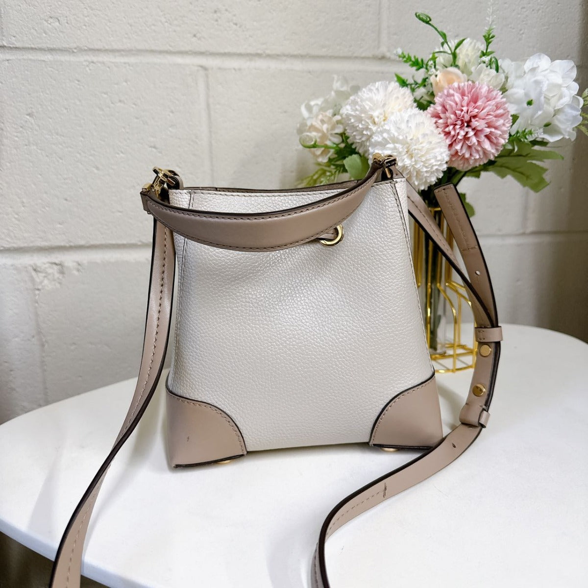 Michael Kors 32S0GZ5C0T Mercer Gallery Xsmall Soft IN Leather Sand Multi Michael Kors 32S0GZ5C0T Mercer Gallery Xsmall Soft IN Leather Sand Multi